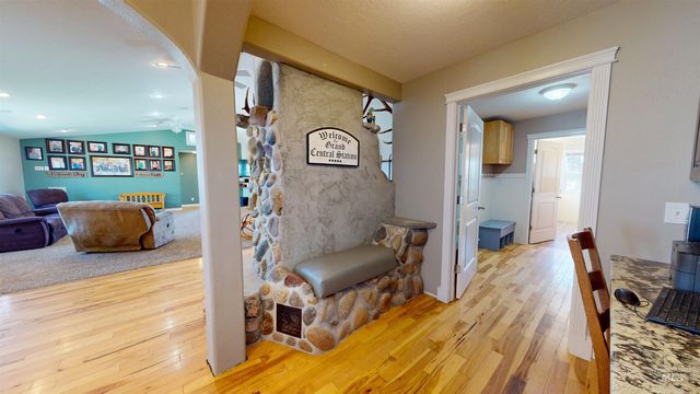 5490 Hwy 51, Mountain Home, ID 83647