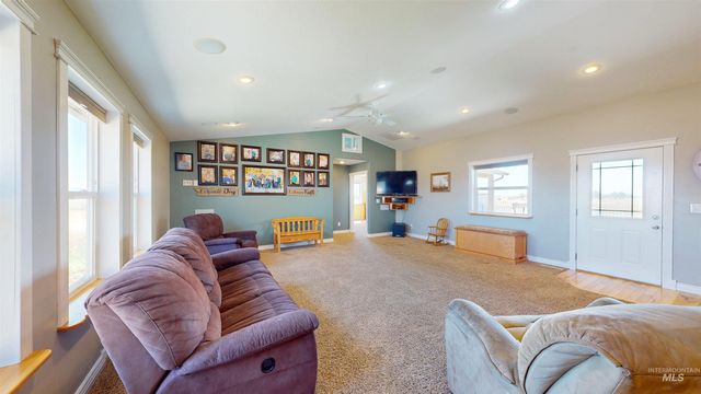 5490 Hwy 51, Mountain Home, ID 83647