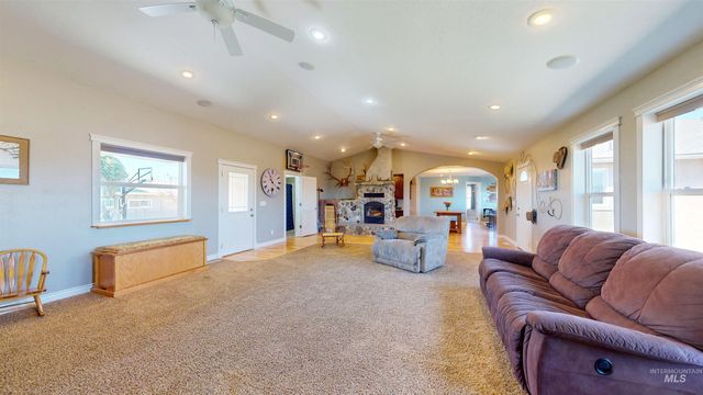 5490 Hwy 51, Mountain Home, ID 83647