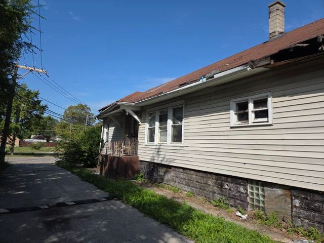 10243 S Lafayette Avenue, Chicago, IL 60628