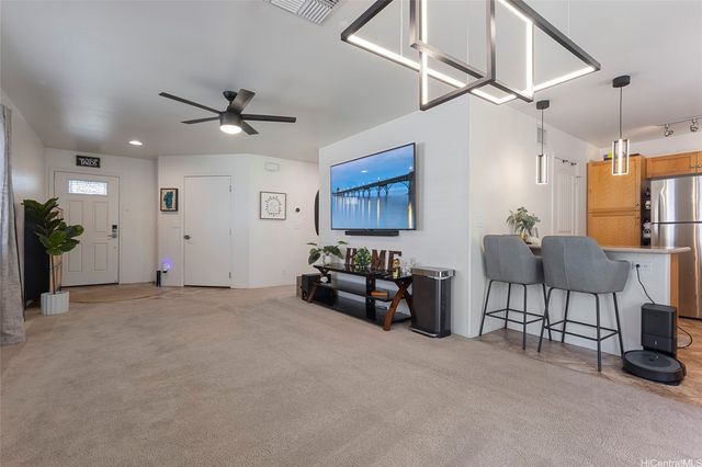 87-1073 Anaha Street, Waianae, HI 96792