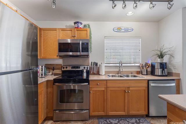 87-1073 Anaha Street, Waianae, HI 96792