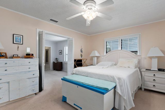 1136 SE Osceola Street, Stuart, FL 34996