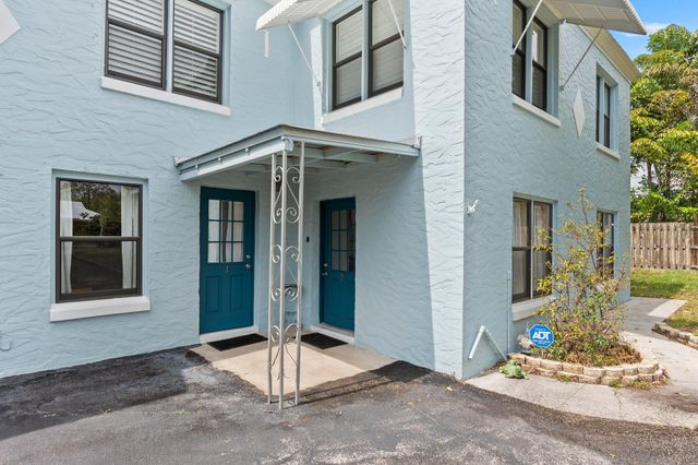 1136 SE Osceola Street, Stuart, FL 34996