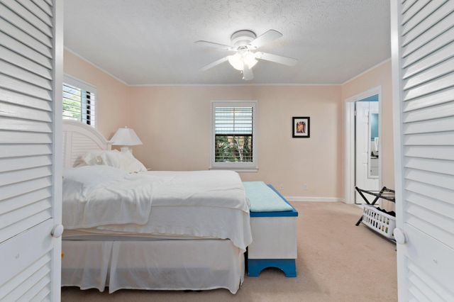 1136 SE Osceola Street, Stuart, FL 34996