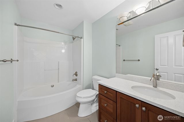 8821 SE 39th Street, Mercer Island, WA 98040