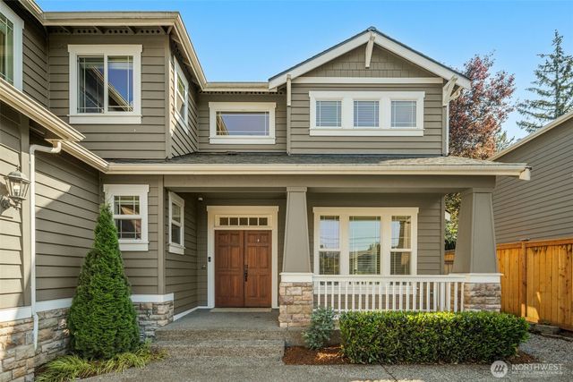 8821 SE 39th Street, Mercer Island, WA 98040