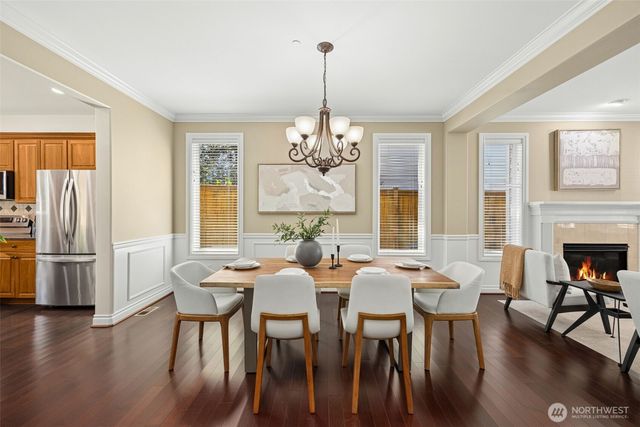 8821 SE 39th Street, Mercer Island, WA 98040