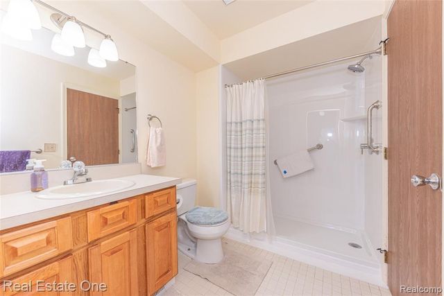 25803 Lexington Drive 4, South Lyon, MI 48178