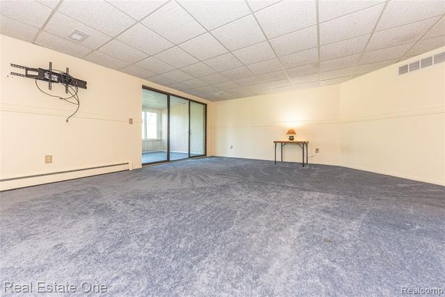 25803 Lexington Drive 4, South Lyon, MI 48178