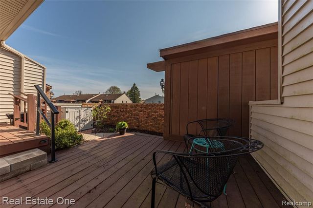 25803 Lexington Drive 4, South Lyon, MI 48178