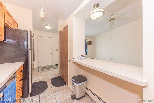 25803 Lexington Drive 4, South Lyon, MI 48178