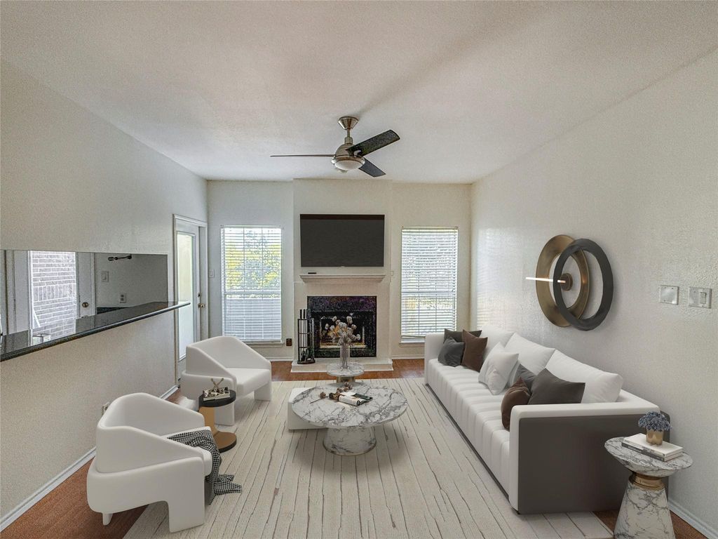 700 S 1st ST 203, Austin, TX 78704