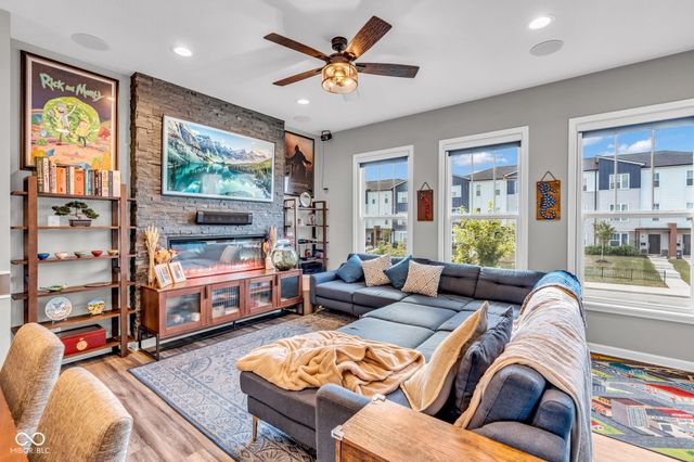 315 Steeples Boulevard, Indianapolis, IN 46222