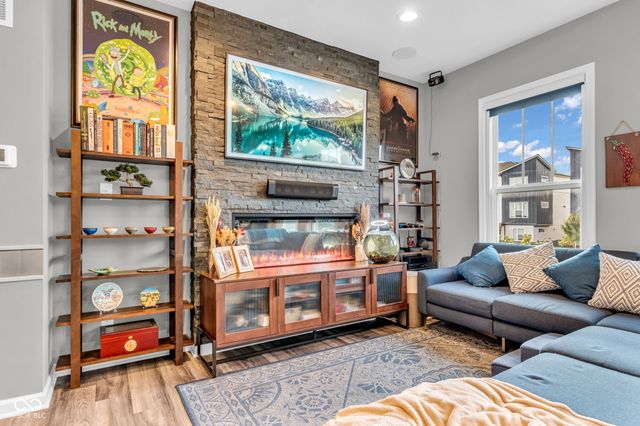 315 Steeples Boulevard, Indianapolis, IN 46222