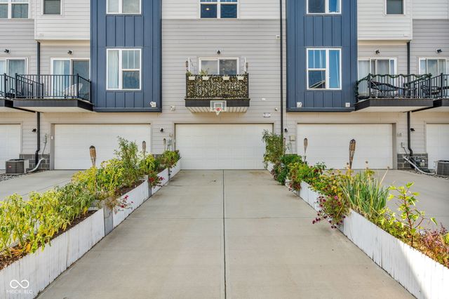 315 Steeples Boulevard, Indianapolis, IN 46222