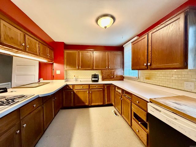 1087 E College Street, Batesville, AR 72501