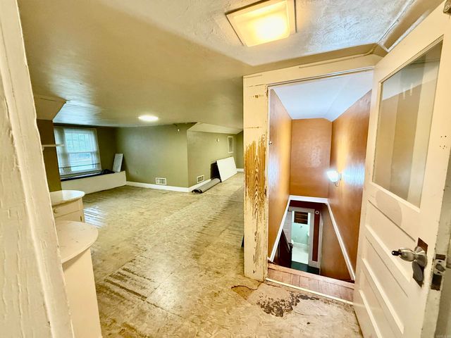 1087 E College Street, Batesville, AR 72501