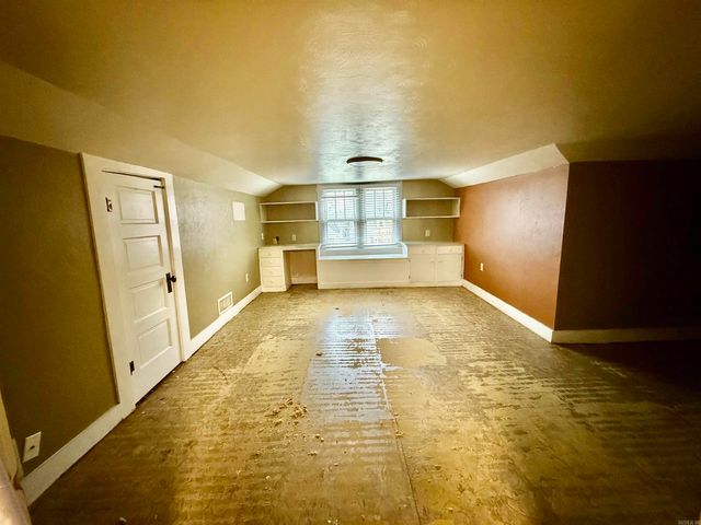 1087 E College Street, Batesville, AR 72501