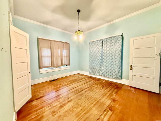 1087 E College Street, Batesville, AR 72501