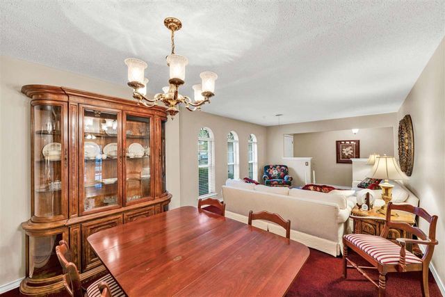 6914 NW Eisenhower Dr, Lawton, OK 73505