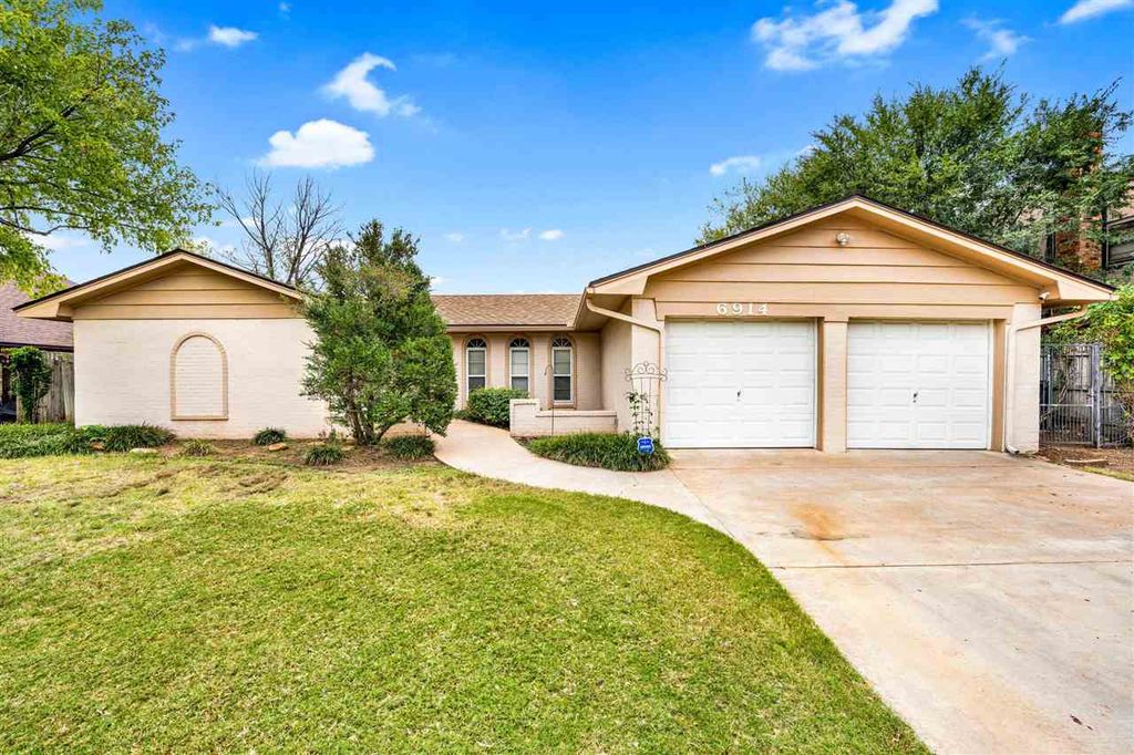 6914 NW Eisenhower Dr, Lawton, OK 73505