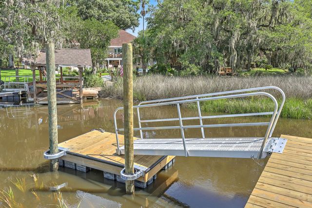 2230 Waterfowl Lane, Charleston, SC 29414