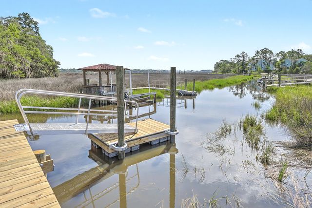 2230 Waterfowl Lane, Charleston, SC 29414