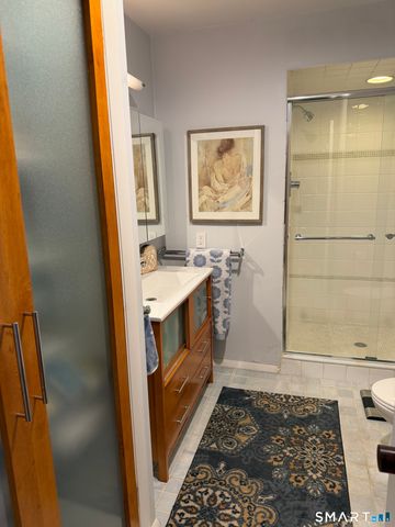10 Heron Road, Norwalk, CT 06855