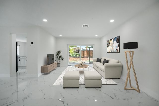 8535 NW 25th Place, Coral Springs, FL 33065