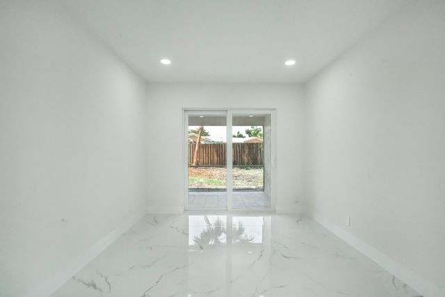 8535 NW 25th Place, Coral Springs, FL 33065