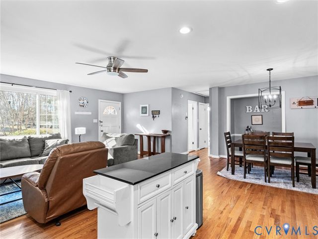 8314 Erma Ln, Richmond, VA 23229