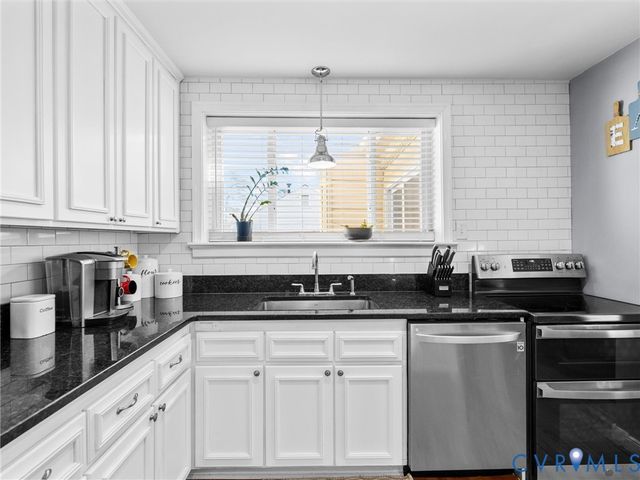 8314 Erma Ln, Richmond, VA 23229