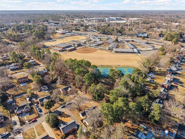 8314 Erma Ln, Richmond, VA 23229