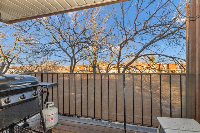 1180 Meadow Lane 6-306, Hoffman Estates, IL 60169