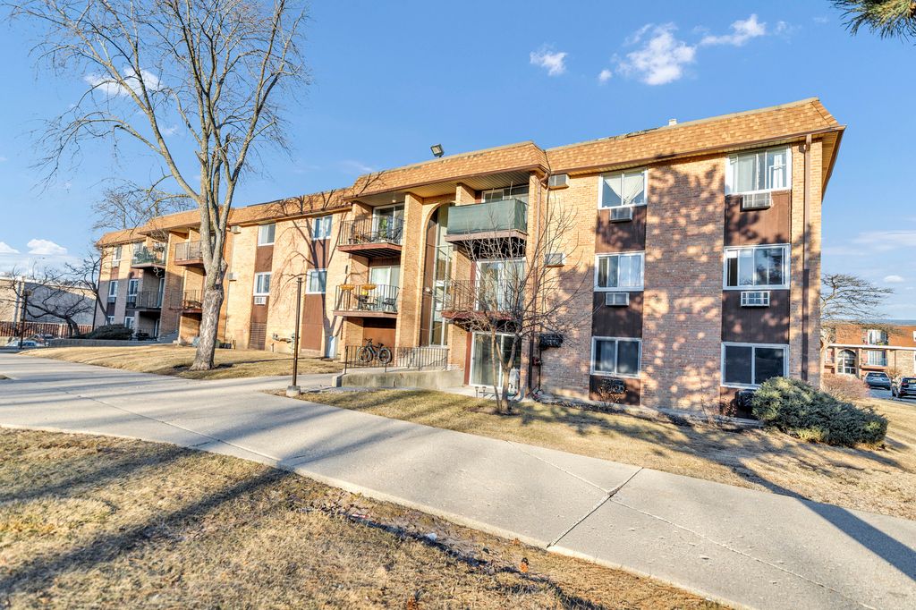 1180 Meadow Lane 6-306, Hoffman Estates, IL 60169