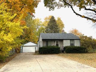 3906 Abbotsford Road, Rockford, IL 61107