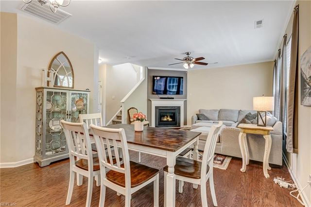 8201 Ruddock PL, Hayes, VA 23072
