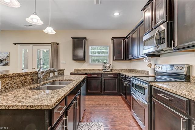 8201 Ruddock PL, Hayes, VA 23072