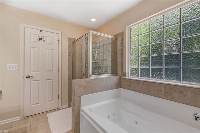 8201 Ruddock PL, Hayes, VA 23072