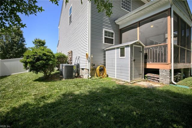 8201 Ruddock PL, Hayes, VA 23072