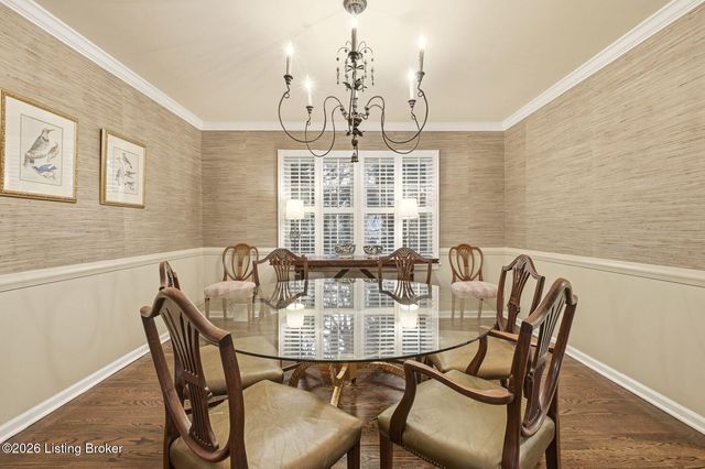 5204 Moccasin Trail, Louisville, KY 40207