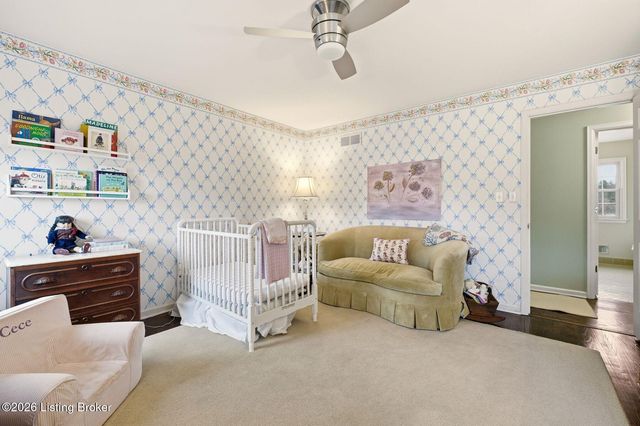 5204 Moccasin Trail, Louisville, KY 40207