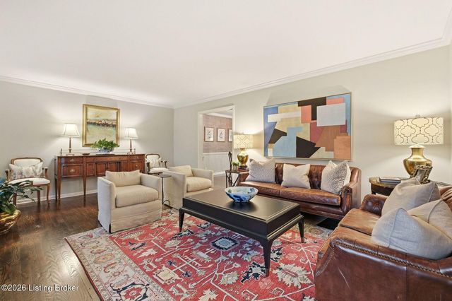 5204 Moccasin Trail, Louisville, KY 40207