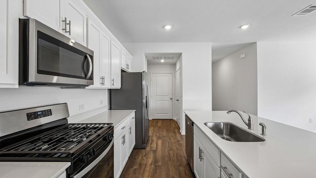 195 Mustang Lake CIR, Buda, TX 78610