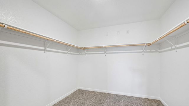 195 Mustang Lake CIR, Buda, TX 78610