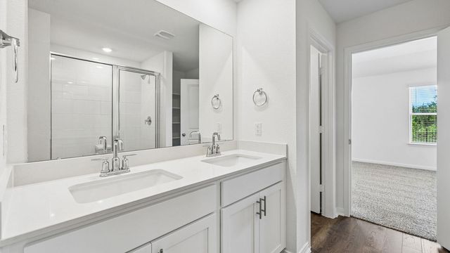 195 Mustang Lake CIR, Buda, TX 78610
