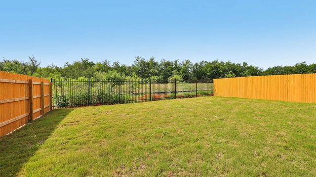 195 Mustang Lake CIR, Buda, TX 78610