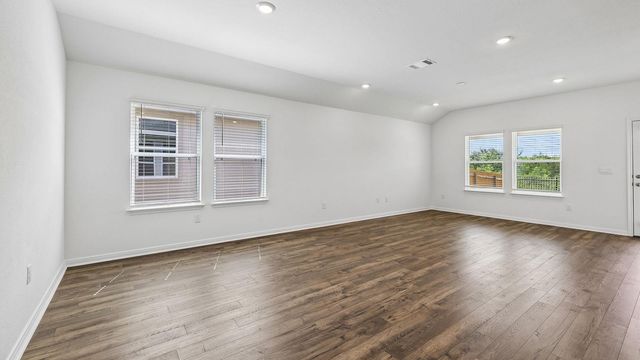 195 Mustang Lake CIR, Buda, TX 78610