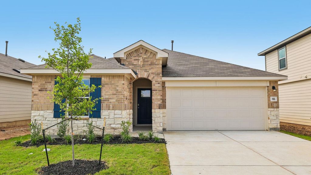 195 Mustang Lake CIR, Buda, TX 78610